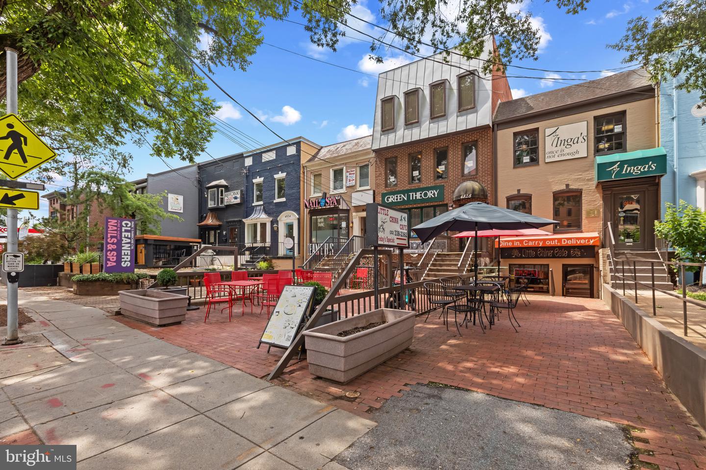 5211 MACARTHUR TER NW, WASHINGTON, District Of Columbia 20016, 4 Bedrooms Bedrooms, ,2 BathroomsBathrooms,Residential,For sale,5211 MACARTHUR TER NW,DCDC2205948 MLS # DCDC2205948