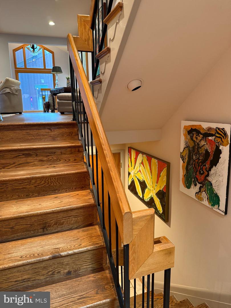 5211 MACARTHUR TER NW, WASHINGTON, District Of Columbia 20016, 4 Bedrooms Bedrooms, ,2 BathroomsBathrooms,Residential,For sale,5211 MACARTHUR TER NW,DCDC2205948 MLS # DCDC2205948