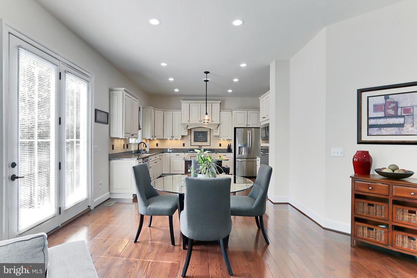 7901 LUKES LODGE PL, GAINESVILLE, Virginia 20155, 4 Bedrooms Bedrooms, ,4 BathroomsBathrooms,Residential,For sale,7901 LUKES LODGE PL,VAPW2097156 MLS # VAPW2097156