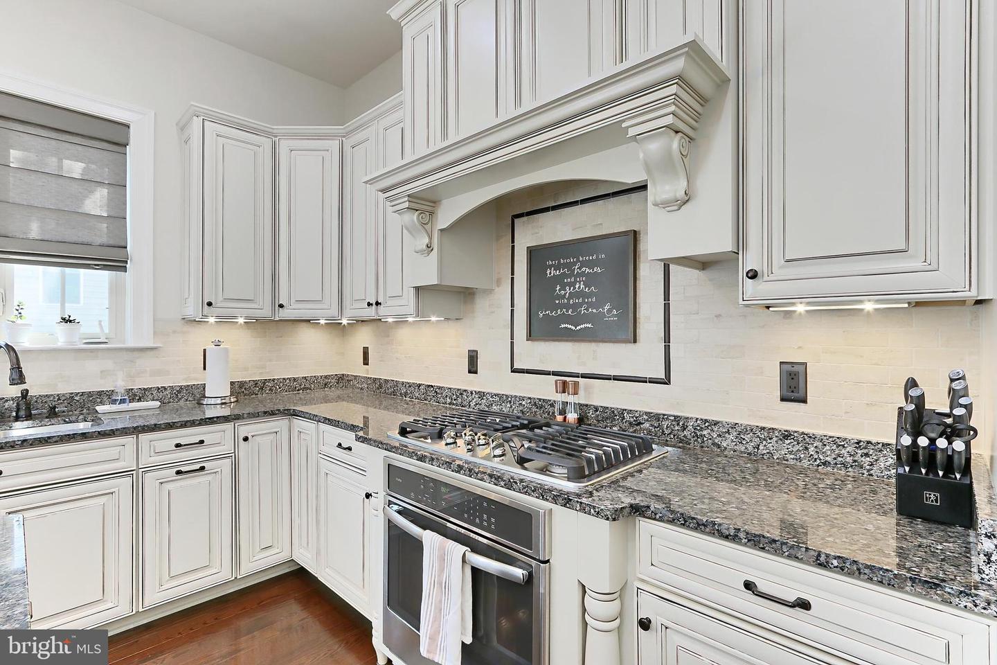 7901 LUKES LODGE PL, GAINESVILLE, Virginia 20155, 4 Bedrooms Bedrooms, ,4 BathroomsBathrooms,Residential,For sale,7901 LUKES LODGE PL,VAPW2097156 MLS # VAPW2097156