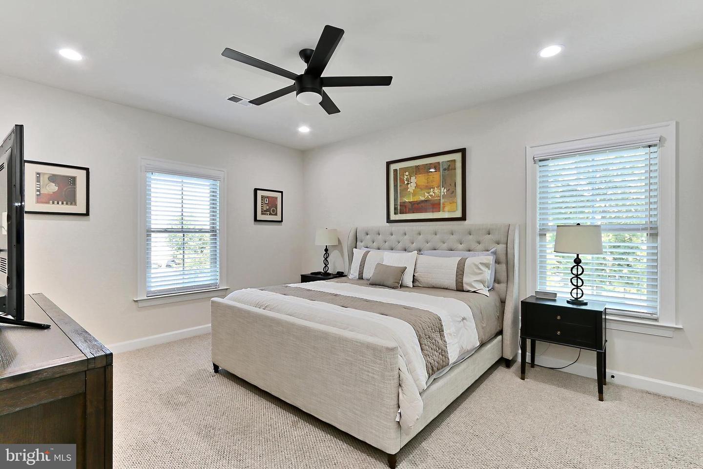 7901 LUKES LODGE PL, GAINESVILLE, Virginia 20155, 4 Bedrooms Bedrooms, ,4 BathroomsBathrooms,Residential,For sale,7901 LUKES LODGE PL,VAPW2097156 MLS # VAPW2097156