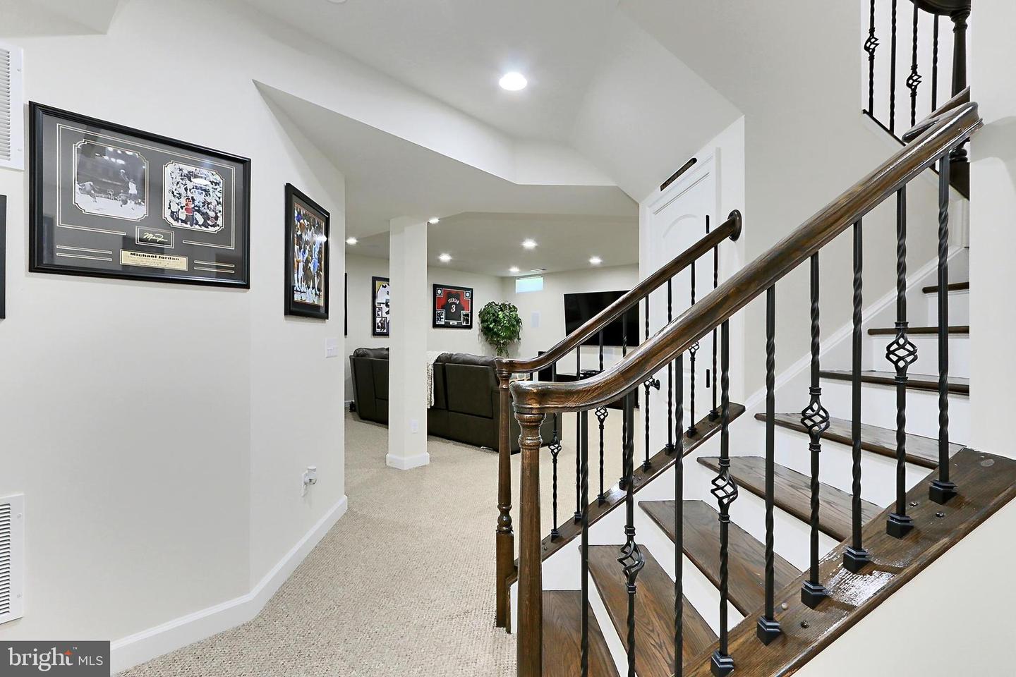 7901 LUKES LODGE PL, GAINESVILLE, Virginia 20155, 4 Bedrooms Bedrooms, ,4 BathroomsBathrooms,Residential,For sale,7901 LUKES LODGE PL,VAPW2097156 MLS # VAPW2097156