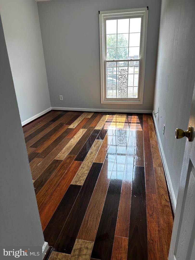 68 CHESTNUT DR, STAFFORD, Virginia 22554, 3 Bedrooms Bedrooms, ,1 BathroomBathrooms,Residential,For sale,68 CHESTNUT DR,VAST2039938 MLS # VAST2039938