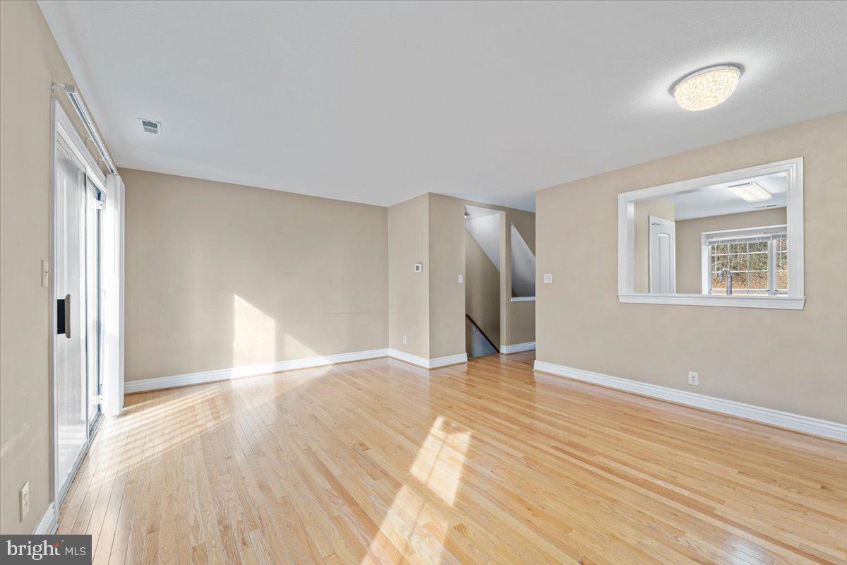 309 PROVIDENCE ST #309, STAFFORD, Virginia 22554, 2 Bedrooms Bedrooms, ,2 BathroomsBathrooms,Residential,For sale,309 PROVIDENCE ST #309,VAST2039966 MLS # VAST2039966