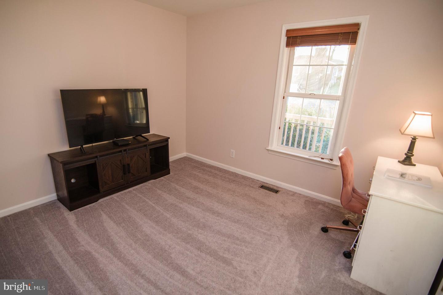110 JAMESTOWN RD, FRONT ROYAL, Virginia 22630, 3 Bedrooms Bedrooms, ,3 BathroomsBathrooms,Residential,For sale,110 JAMESTOWN RD,VAWR2011526 MLS # VAWR2011526