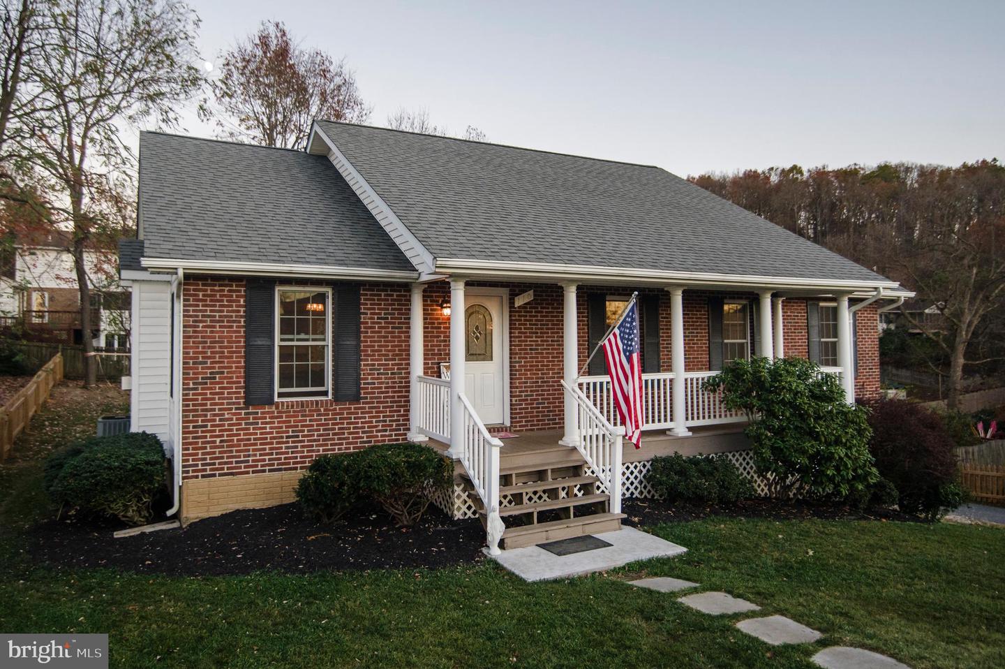 110 JAMESTOWN RD, FRONT ROYAL, Virginia 22630, 3 Bedrooms Bedrooms, ,3 BathroomsBathrooms,Residential,For sale,110 JAMESTOWN RD,VAWR2011526 MLS # VAWR2011526