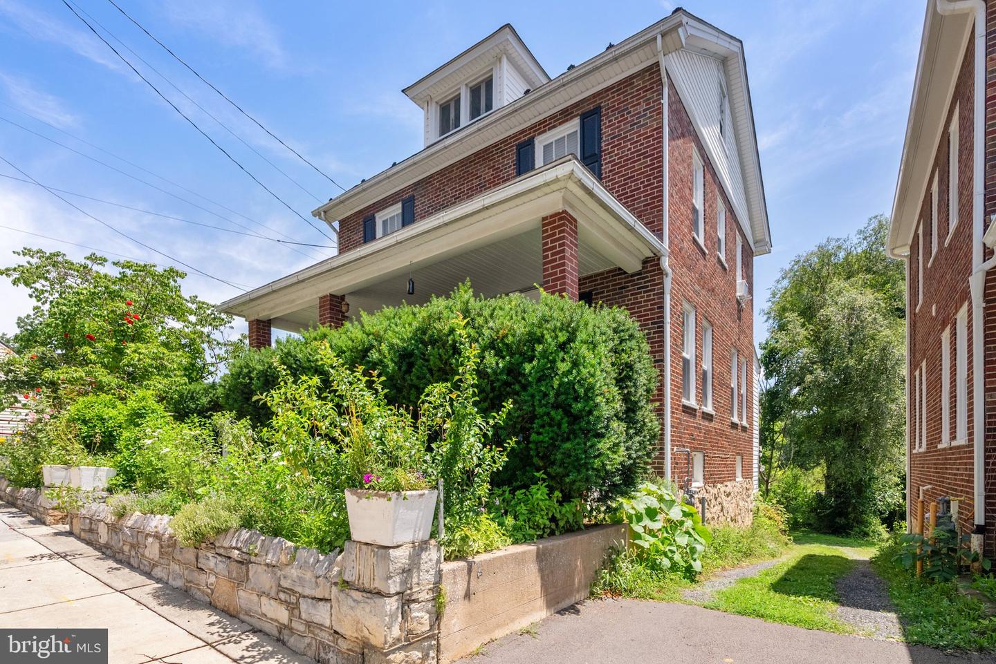 720 S KENT ST, WINCHESTER, Virginia 22601, 4 Bedrooms Bedrooms, ,2 BathroomsBathrooms,Residential,For sale,720 S KENT ST,VAWI2008008 MLS # VAWI2008008