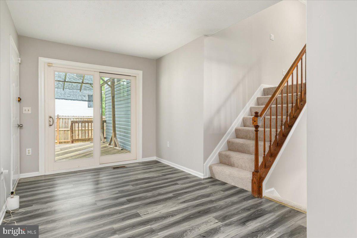 215 CHOPTANK RD, STAFFORD, Virginia 22556, 4 Bedrooms Bedrooms, ,3 BathroomsBathrooms,Residential,For sale,215 CHOPTANK RD,VAST2040068 MLS # VAST2040068