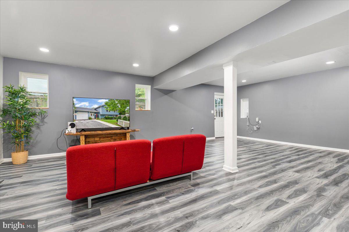 215 CHOPTANK RD, STAFFORD, Virginia 22556, 4 Bedrooms Bedrooms, ,3 BathroomsBathrooms,Residential,For sale,215 CHOPTANK RD,VAST2040068 MLS # VAST2040068