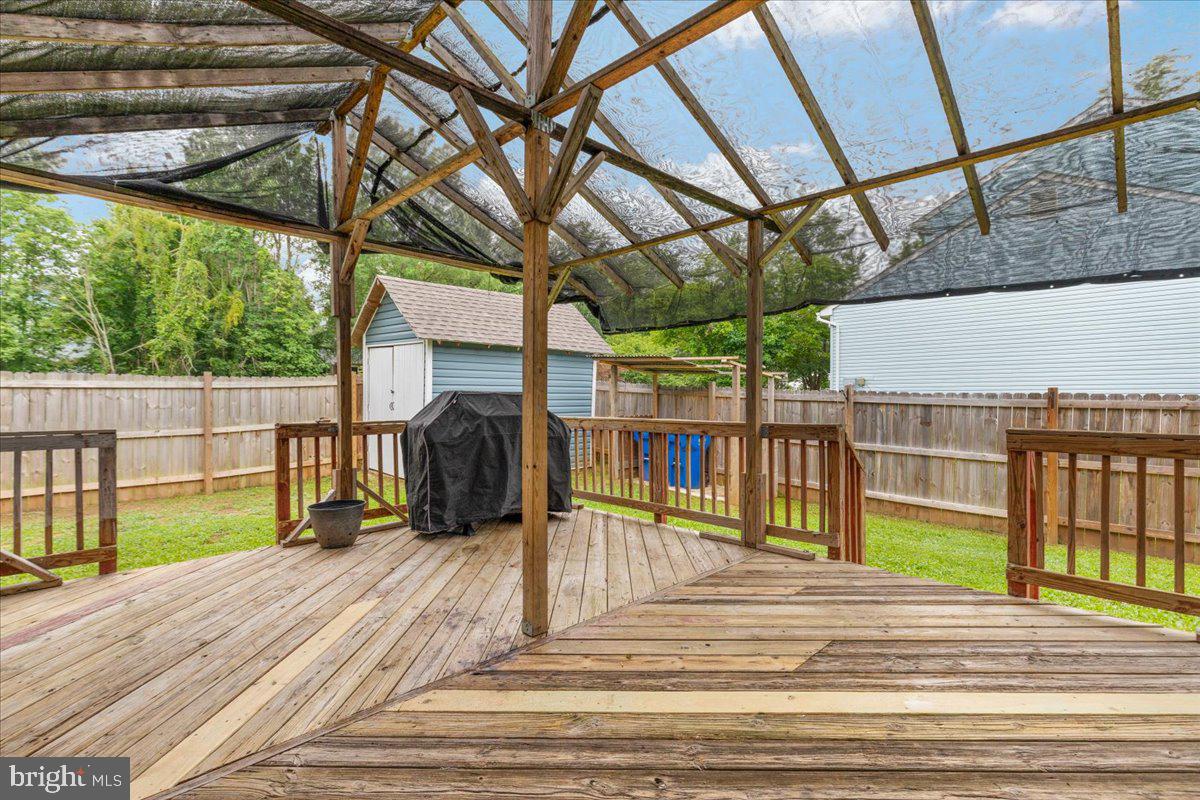 215 CHOPTANK RD, STAFFORD, Virginia 22556, 4 Bedrooms Bedrooms, ,3 BathroomsBathrooms,Residential,For sale,215 CHOPTANK RD,VAST2040068 MLS # VAST2040068