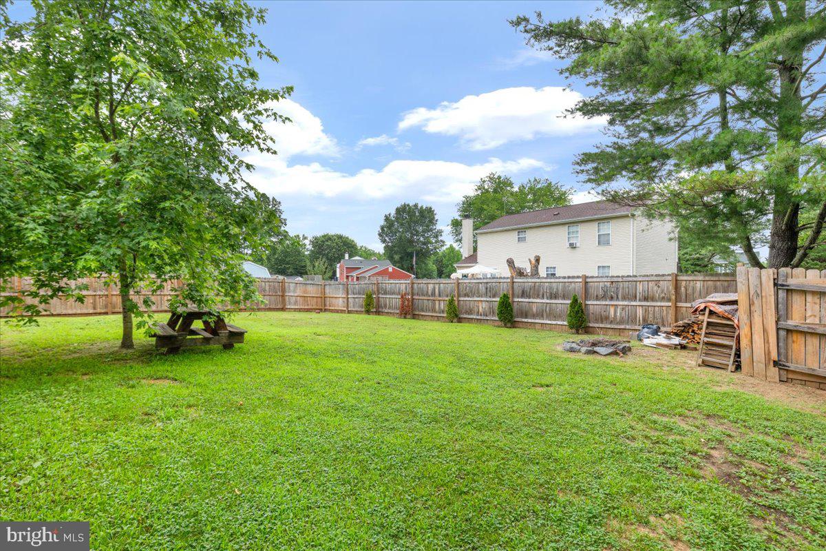 215 CHOPTANK RD, STAFFORD, Virginia 22556, 4 Bedrooms Bedrooms, ,3 BathroomsBathrooms,Residential,For sale,215 CHOPTANK RD,VAST2040068 MLS # VAST2040068