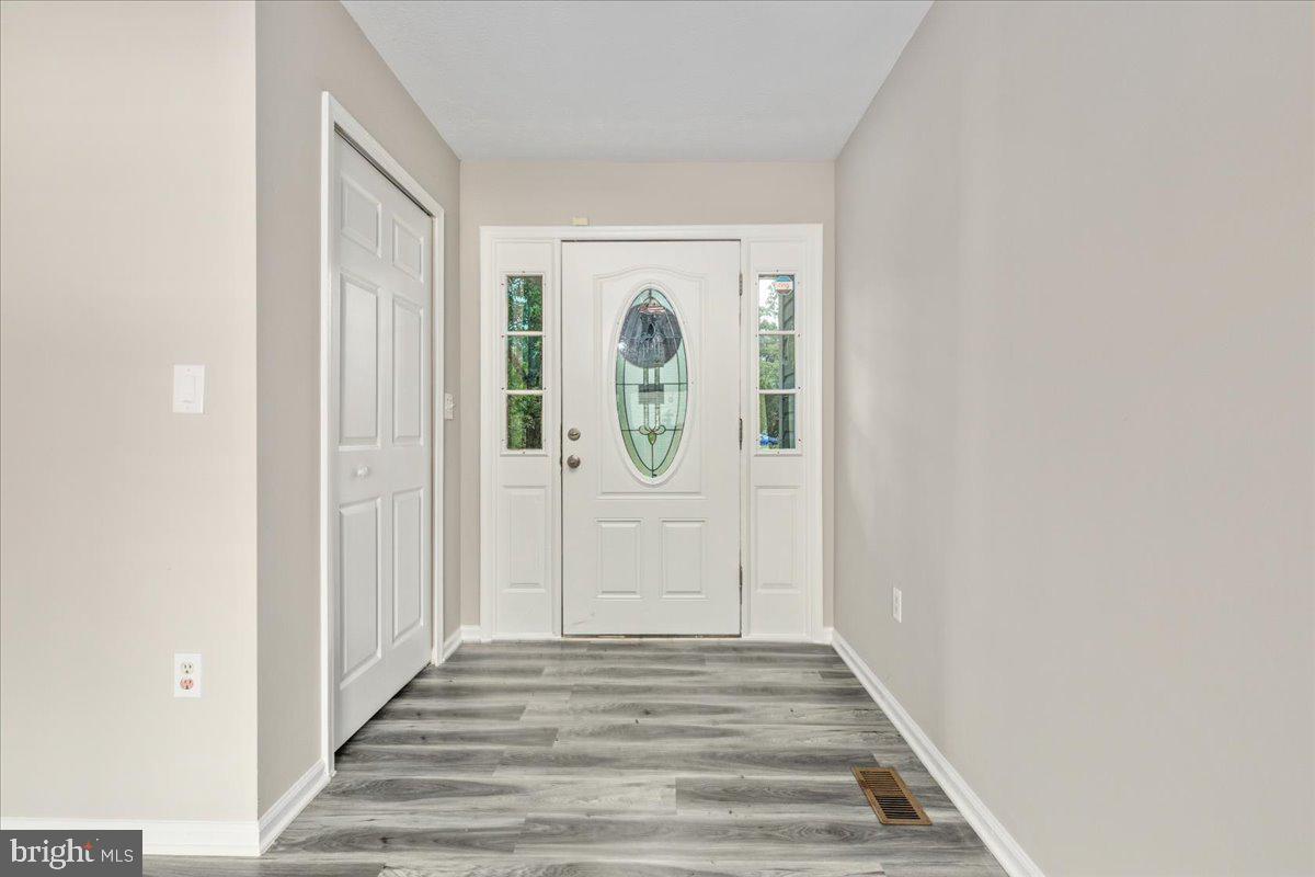 215 CHOPTANK RD, STAFFORD, Virginia 22556, 4 Bedrooms Bedrooms, ,3 BathroomsBathrooms,Residential,For sale,215 CHOPTANK RD,VAST2040068 MLS # VAST2040068