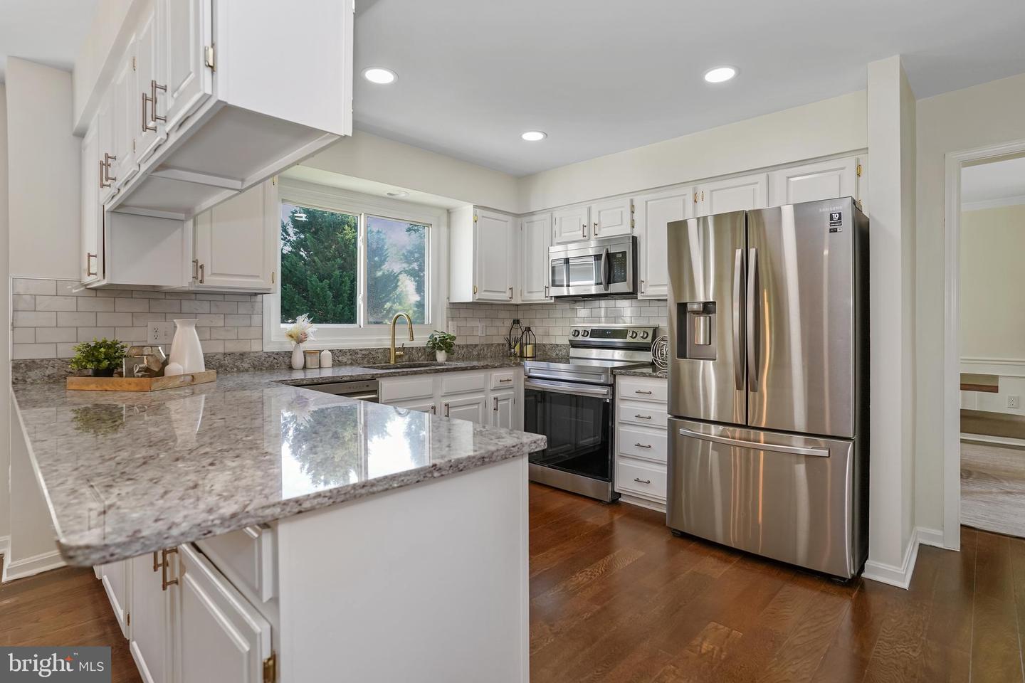 12910 ASHTON OAKS DR, FAIRFAX, Virginia 22030, 4 Bedrooms Bedrooms, ,3 BathroomsBathrooms,Residential,For sale,12910 ASHTON OAKS DR,VAFX2249396 MLS # VAFX2249396