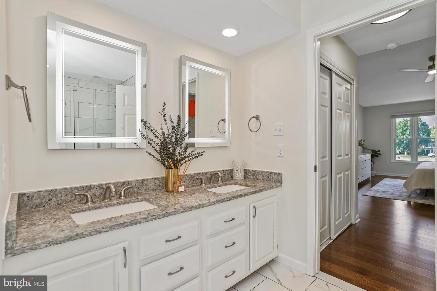 12910 ASHTON OAKS DR, FAIRFAX, Virginia 22030, 4 Bedrooms Bedrooms, ,3 BathroomsBathrooms,Residential,For sale,12910 ASHTON OAKS DR,VAFX2249396 MLS # VAFX2249396
