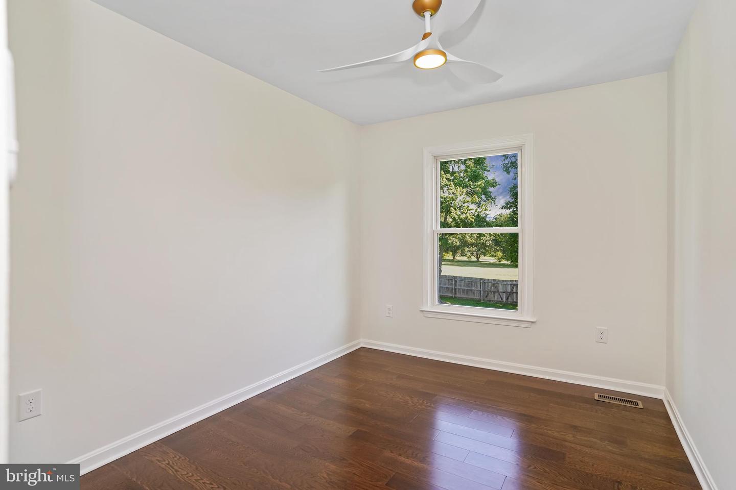 12910 ASHTON OAKS DR, FAIRFAX, Virginia 22030, 4 Bedrooms Bedrooms, ,3 BathroomsBathrooms,Residential,For sale,12910 ASHTON OAKS DR,VAFX2249396 MLS # VAFX2249396