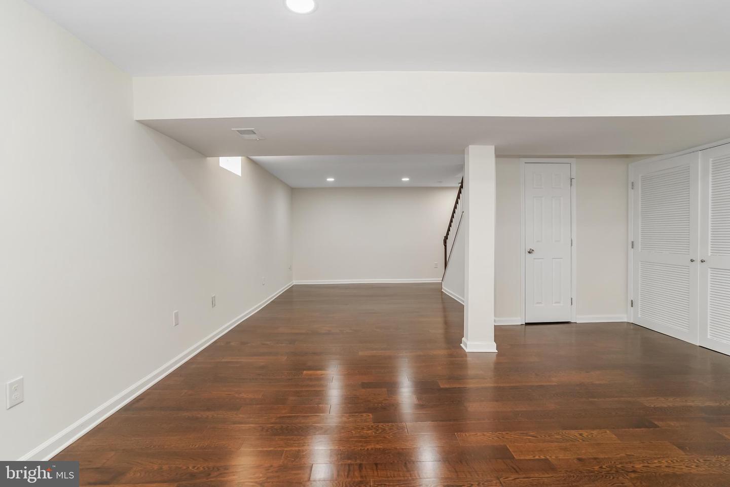 12910 ASHTON OAKS DR, FAIRFAX, Virginia 22030, 4 Bedrooms Bedrooms, ,3 BathroomsBathrooms,Residential,For sale,12910 ASHTON OAKS DR,VAFX2249396 MLS # VAFX2249396