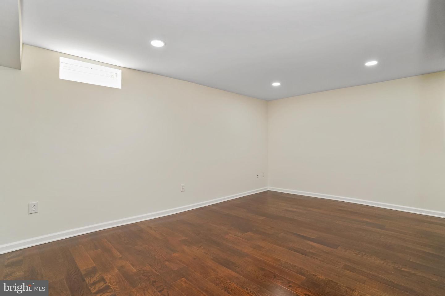 12910 ASHTON OAKS DR, FAIRFAX, Virginia 22030, 4 Bedrooms Bedrooms, ,3 BathroomsBathrooms,Residential,For sale,12910 ASHTON OAKS DR,VAFX2249396 MLS # VAFX2249396