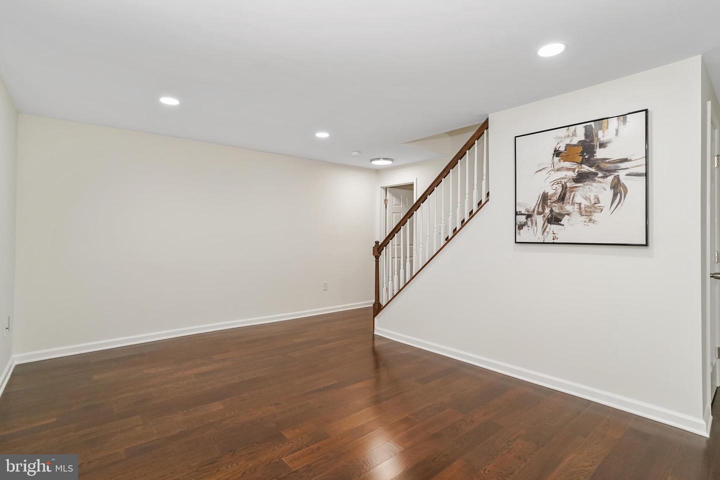 12910 ASHTON OAKS DR, FAIRFAX, Virginia 22030, 4 Bedrooms Bedrooms, ,3 BathroomsBathrooms,Residential,For sale,12910 ASHTON OAKS DR,VAFX2249396 MLS # VAFX2249396
