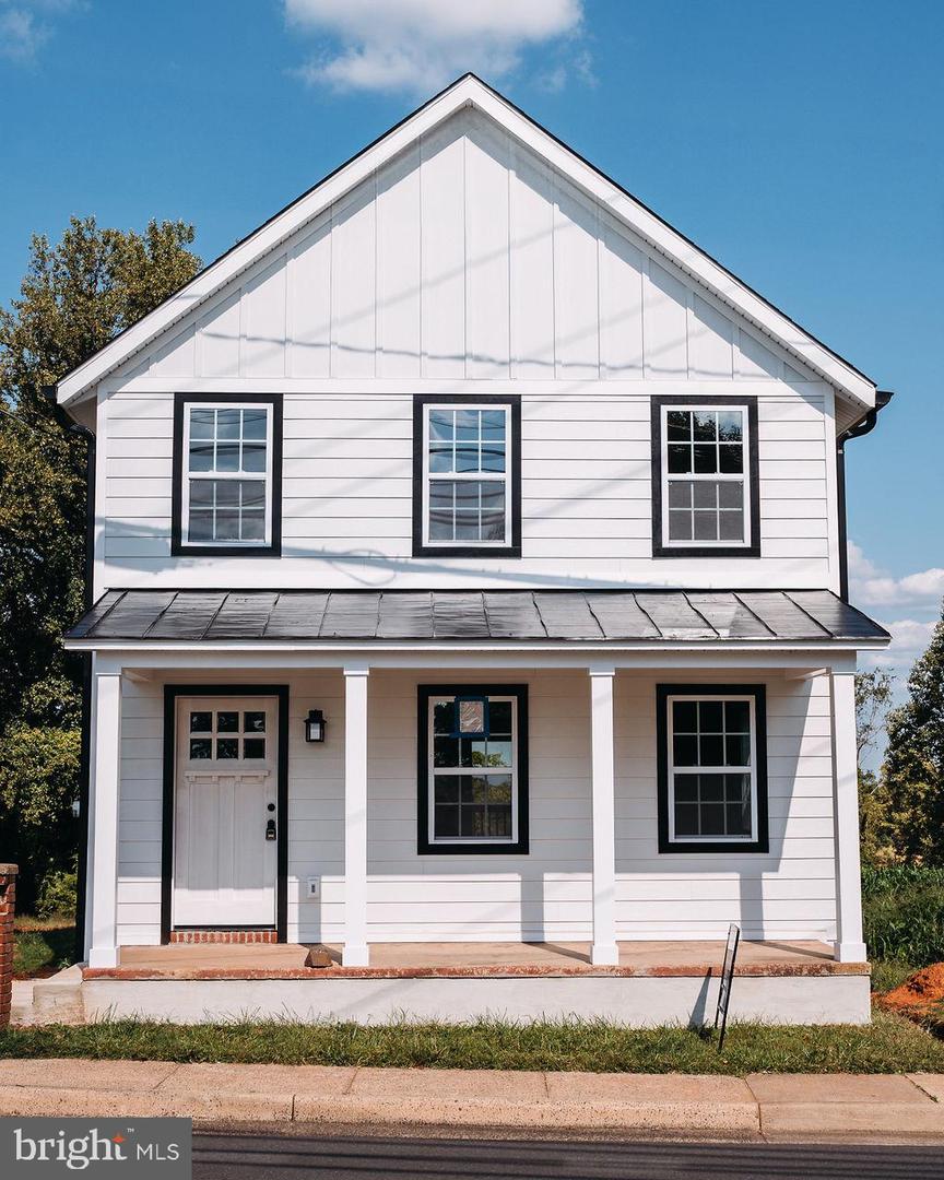 449 FALMOUTH ST, WARRENTON, Virginia 20186, 3 Bedrooms Bedrooms, ,2 BathroomsBathrooms,Residential,For sale,449 FALMOUTH ST,VAFQ2017156 MLS # VAFQ2017156
