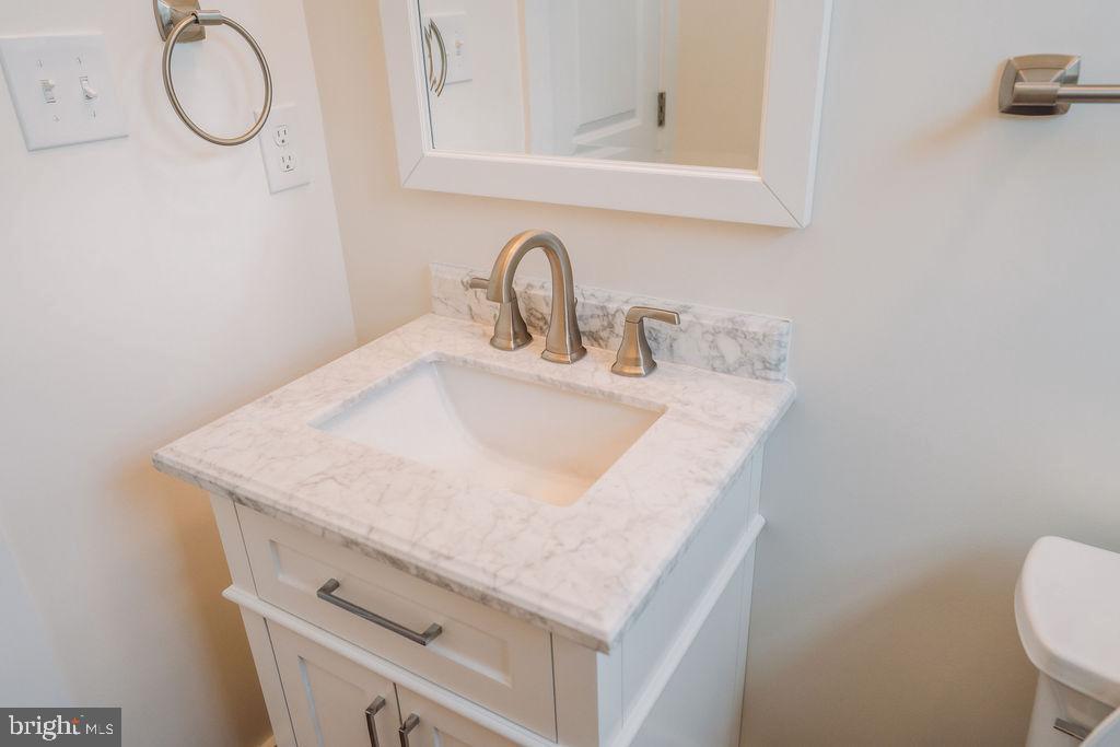 449 FALMOUTH ST, WARRENTON, Virginia 20186, 3 Bedrooms Bedrooms, ,2 BathroomsBathrooms,Residential,For sale,449 FALMOUTH ST,VAFQ2017156 MLS # VAFQ2017156