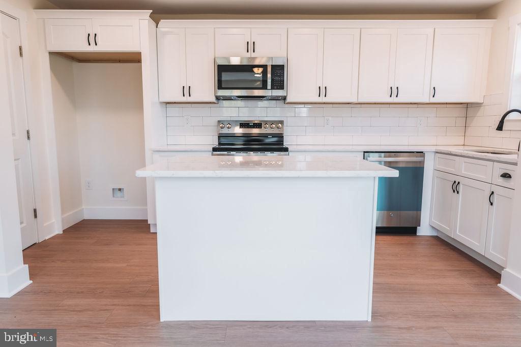 449 FALMOUTH ST, WARRENTON, Virginia 20186, 3 Bedrooms Bedrooms, ,2 BathroomsBathrooms,Residential,For sale,449 FALMOUTH ST,VAFQ2017156 MLS # VAFQ2017156