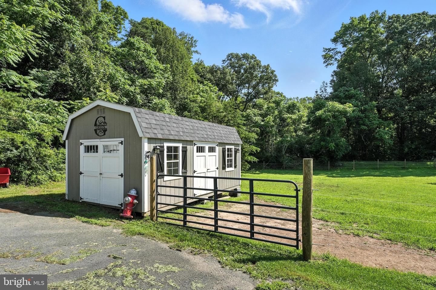 5302 SUMERDUCK RD, SUMERDUCK, Virginia 22742, 4 Bedrooms Bedrooms, ,2 BathroomsBathrooms,Residential,For sale,5302 SUMERDUCK RD,VAFQ2017170 MLS # VAFQ2017170
