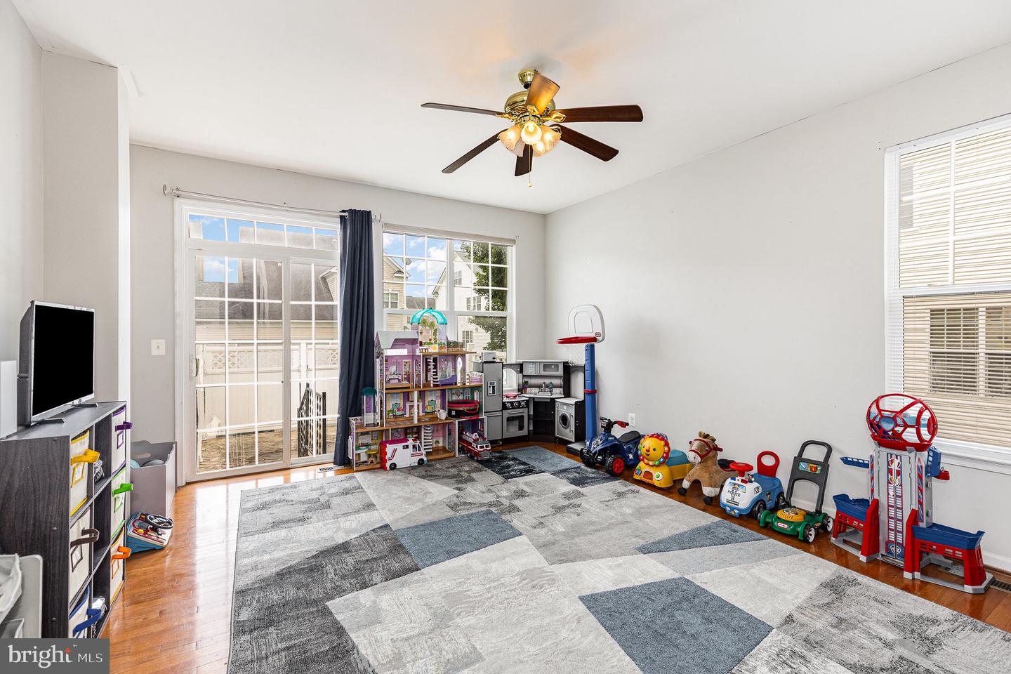 178 WOODSTREAM BLVD, STAFFORD, Virginia 22556, 5 Bedrooms Bedrooms, ,3 BathroomsBathrooms,Residential,For sale,178 WOODSTREAM BLVD,VAST2040230 MLS # VAST2040230