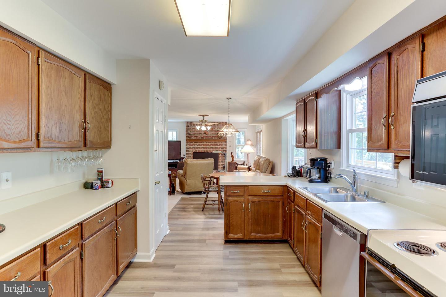 3630 ELDERBERRY PL, FAIRFAX, Virginia 22033, 5 Bedrooms Bedrooms, ,3 BathroomsBathrooms,Residential,For sale,3630 ELDERBERRY PL,VAFX2250478 MLS # VAFX2250478