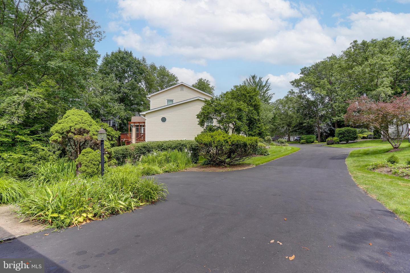 3630 ELDERBERRY PL, FAIRFAX, Virginia 22033, 5 Bedrooms Bedrooms, ,3 BathroomsBathrooms,Residential,For sale,3630 ELDERBERRY PL,VAFX2250478 MLS # VAFX2250478