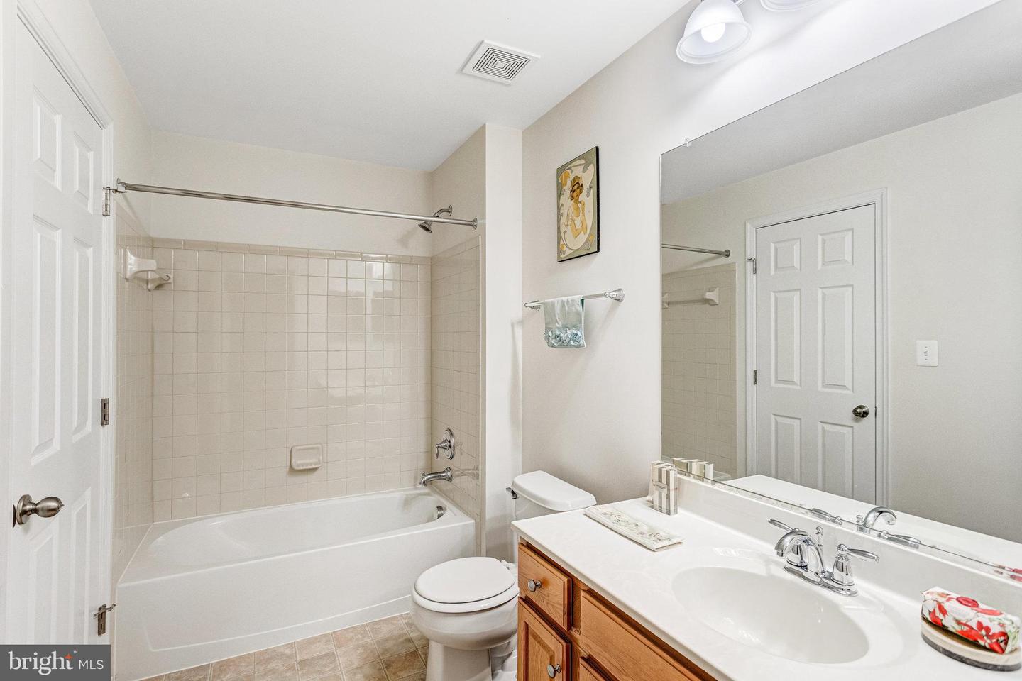 16280 EAGLE FLIGHT CIR, WOODBRIDGE, Virginia 22191, 5 Bedrooms Bedrooms, ,3 BathroomsBathrooms,Residential,For sale,16280 EAGLE FLIGHT CIR,VAPW2097948 MLS # VAPW2097948