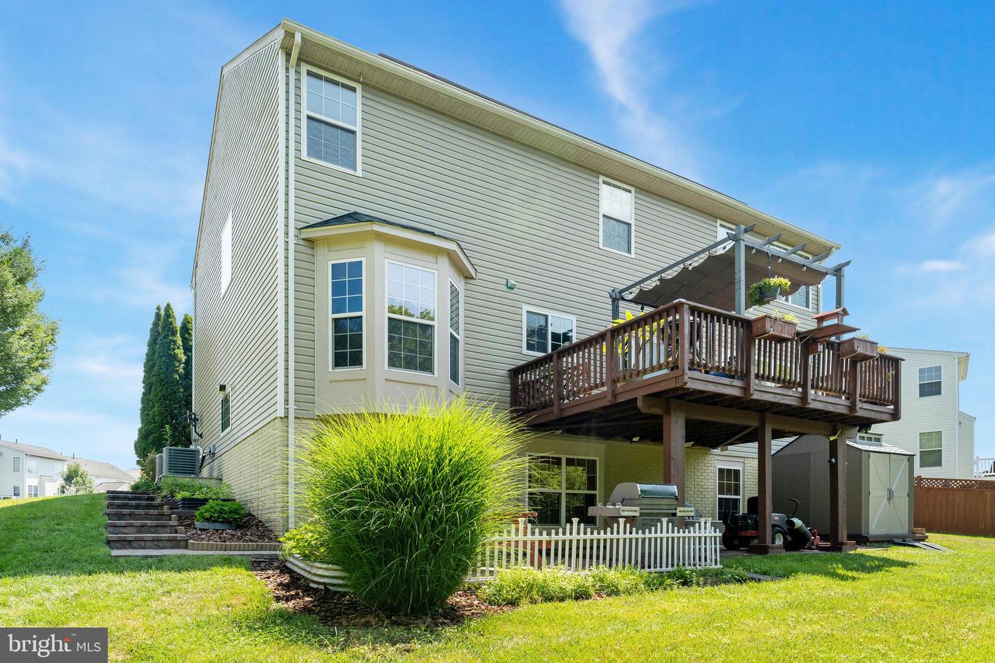 16280 EAGLE FLIGHT CIR, WOODBRIDGE, Virginia 22191, 5 Bedrooms Bedrooms, ,3 BathroomsBathrooms,Residential,For sale,16280 EAGLE FLIGHT CIR,VAPW2097948 MLS # VAPW2097948