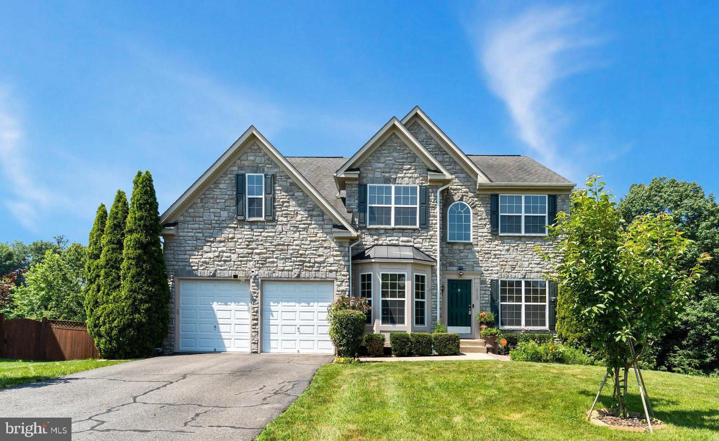 16280 EAGLE FLIGHT CIR, WOODBRIDGE, Virginia 22191, 5 Bedrooms Bedrooms, ,3 BathroomsBathrooms,Residential,For sale,16280 EAGLE FLIGHT CIR,VAPW2097948 MLS # VAPW2097948