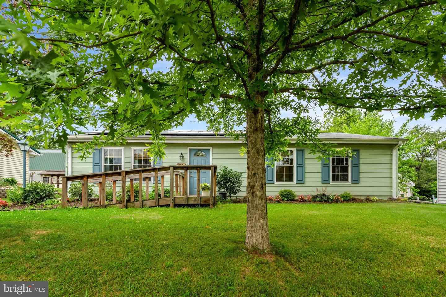 719 N BELFORT ST, STERLING, Virginia 20164, 3 Bedrooms Bedrooms, ,2 BathroomsBathrooms,Residential,For sale,719 N BELFORT ST,VALO2100562 MLS # VALO2100562