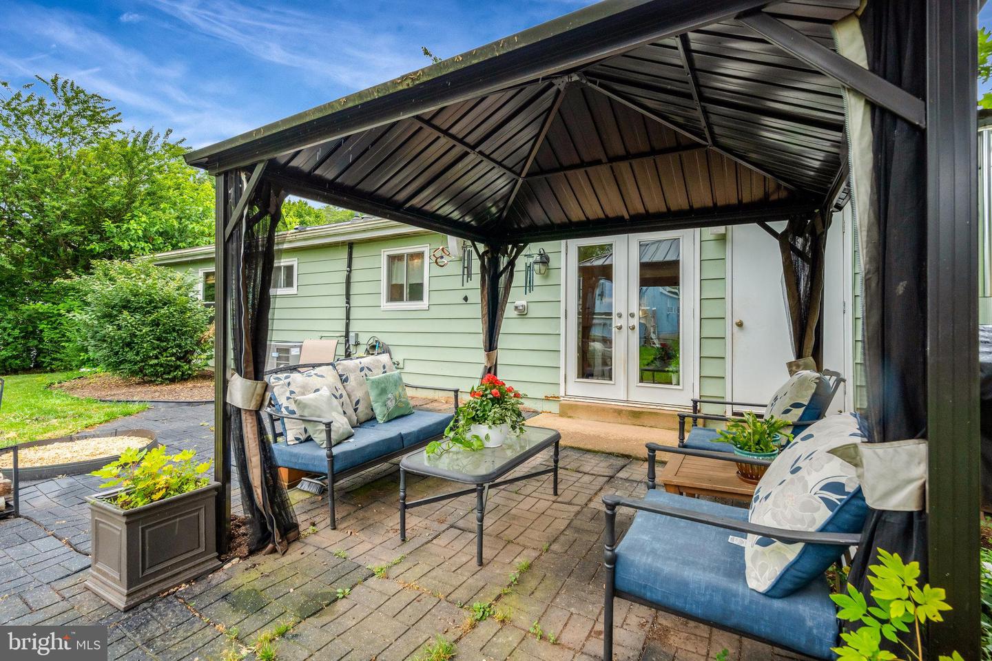 719 N BELFORT ST, STERLING, Virginia 20164, 3 Bedrooms Bedrooms, ,2 BathroomsBathrooms,Residential,For sale,719 N BELFORT ST,VALO2100562 MLS # VALO2100562