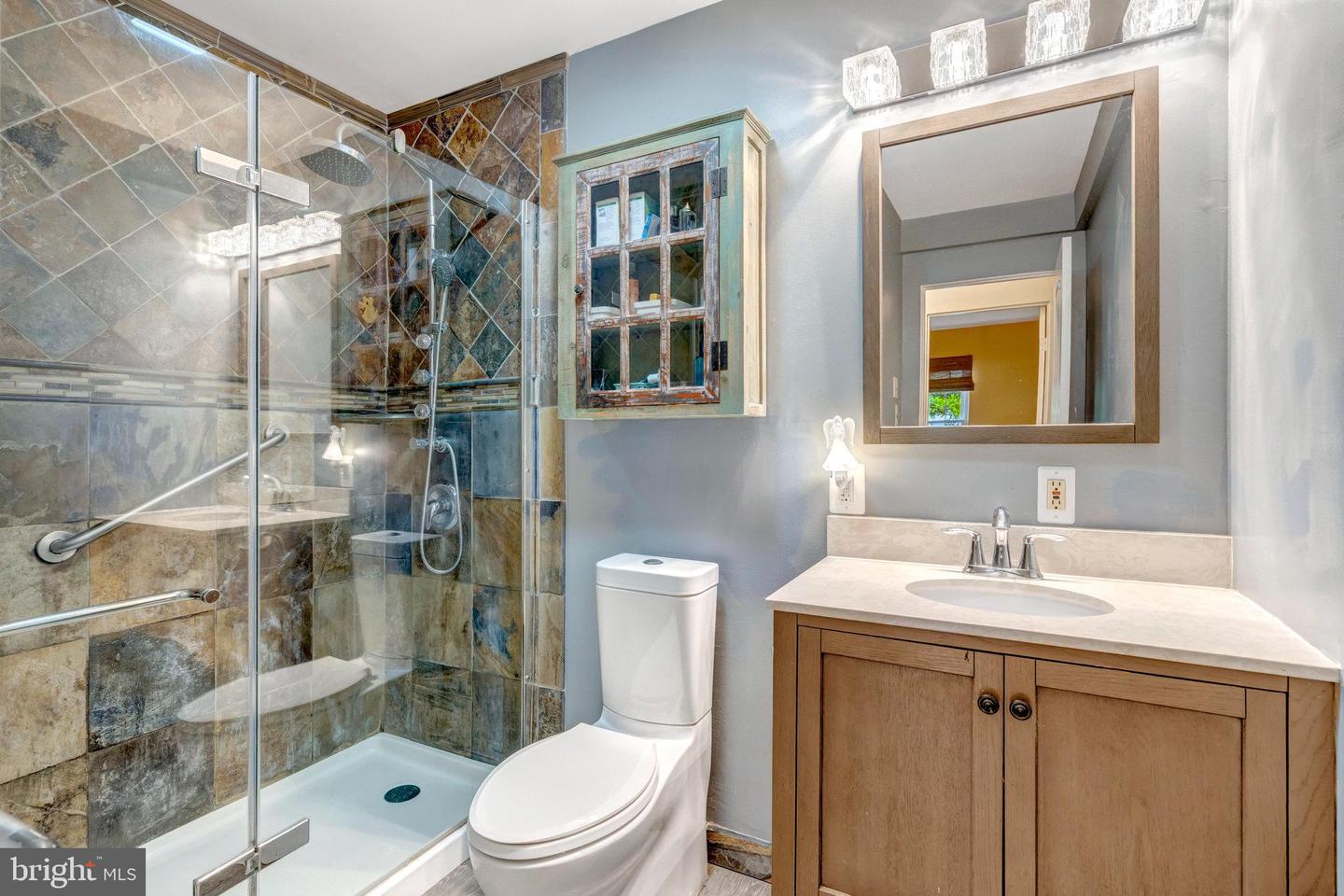 719 N BELFORT ST, STERLING, Virginia 20164, 3 Bedrooms Bedrooms, ,2 BathroomsBathrooms,Residential,For sale,719 N BELFORT ST,VALO2100562 MLS # VALO2100562