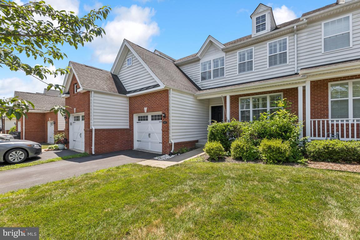 15447 PAINTERS COVE WAY, HAYMARKET, Virginia 20169, 3 Bedrooms Bedrooms, ,3 BathroomsBathrooms,Residential,For sale,15447 PAINTERS COVE WAY,VAPW2098034 MLS # VAPW2098034