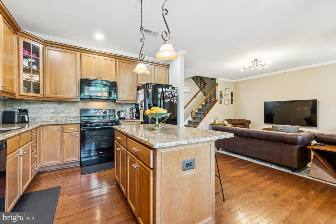 15447 PAINTERS COVE WAY, HAYMARKET, Virginia 20169, 3 Bedrooms Bedrooms, ,3 BathroomsBathrooms,Residential,For sale,15447 PAINTERS COVE WAY,VAPW2098034 MLS # VAPW2098034
