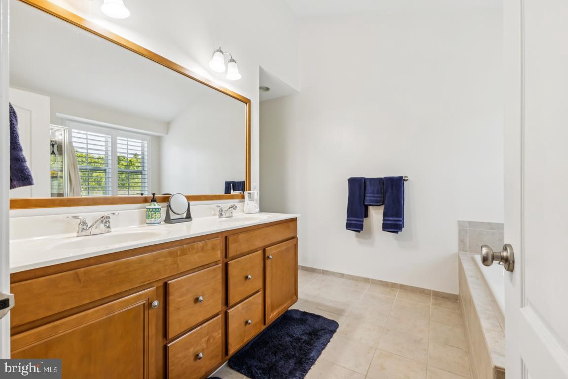 15447 PAINTERS COVE WAY, HAYMARKET, Virginia 20169, 3 Bedrooms Bedrooms, ,3 BathroomsBathrooms,Residential,For sale,15447 PAINTERS COVE WAY,VAPW2098034 MLS # VAPW2098034