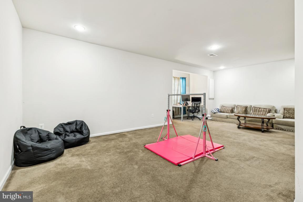 15447 PAINTERS COVE WAY, HAYMARKET, Virginia 20169, 3 Bedrooms Bedrooms, ,3 BathroomsBathrooms,Residential,For sale,15447 PAINTERS COVE WAY,VAPW2098034 MLS # VAPW2098034