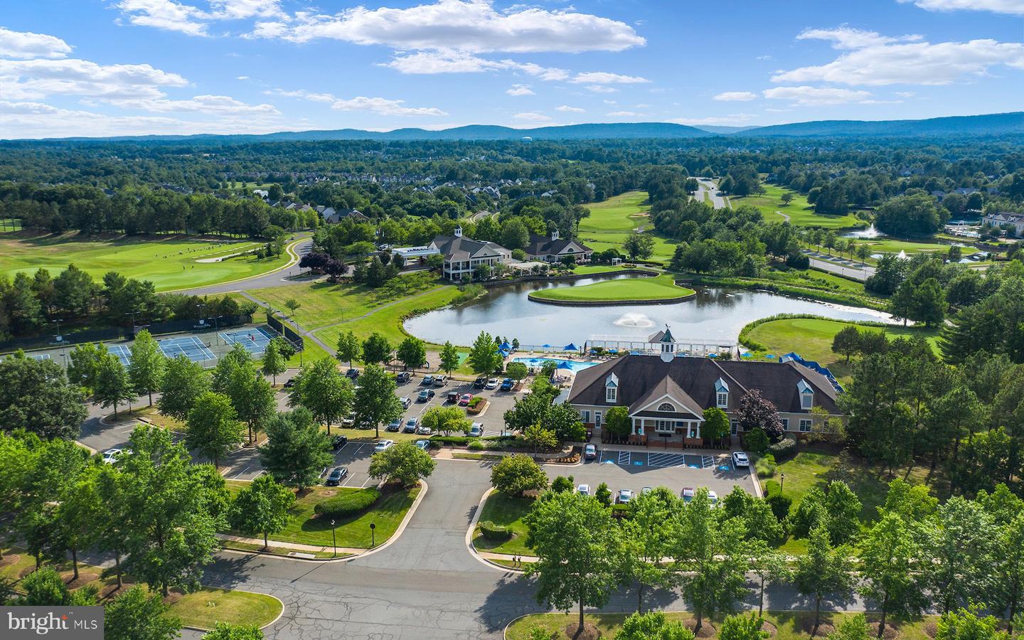 15447 PAINTERS COVE WAY, HAYMARKET, Virginia 20169, 3 Bedrooms Bedrooms, ,3 BathroomsBathrooms,Residential,For sale,15447 PAINTERS COVE WAY,VAPW2098034 MLS # VAPW2098034
