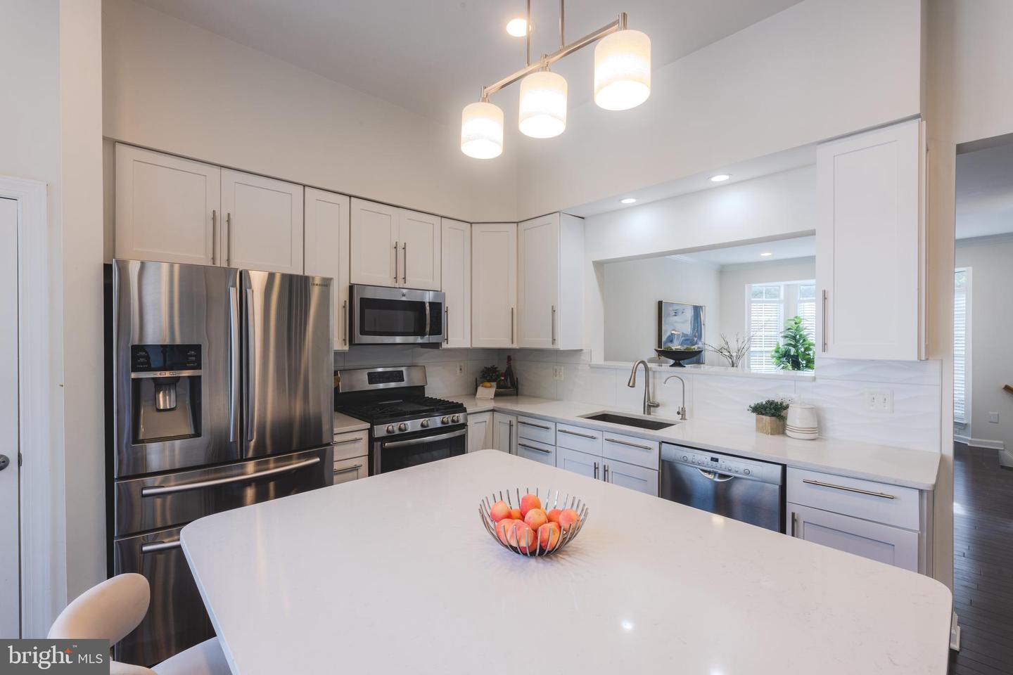 20540 WAKE TER, STERLING, Virginia 20165, 3 Bedrooms Bedrooms, ,3 BathroomsBathrooms,Residential,For sale,20540 WAKE TER,VALO2100708 MLS # VALO2100708