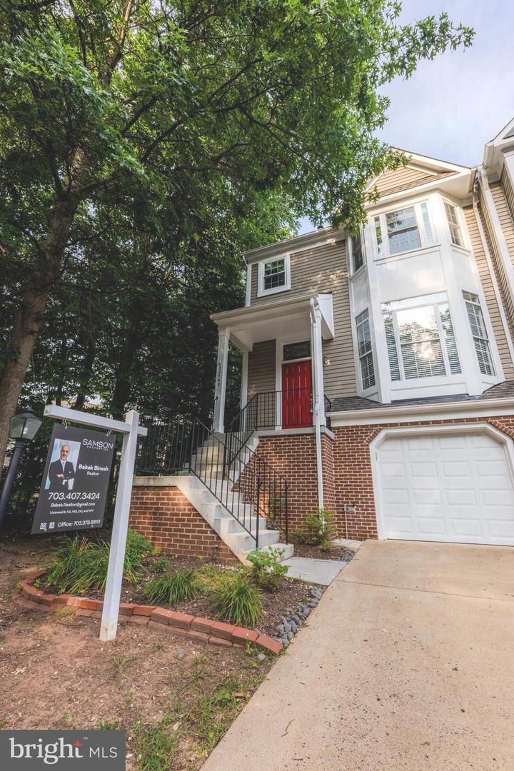20540 WAKE TER, STERLING, Virginia 20165, 3 Bedrooms Bedrooms, ,3 BathroomsBathrooms,Residential,For sale,20540 WAKE TER,VALO2100708 MLS # VALO2100708