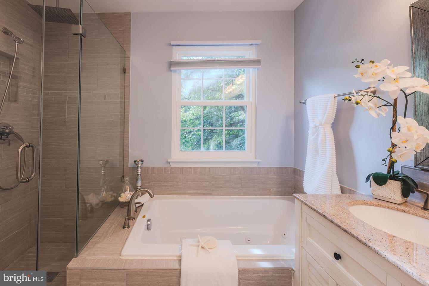 20540 WAKE TER, STERLING, Virginia 20165, 3 Bedrooms Bedrooms, ,3 BathroomsBathrooms,Residential,For sale,20540 WAKE TER,VALO2100708 MLS # VALO2100708
