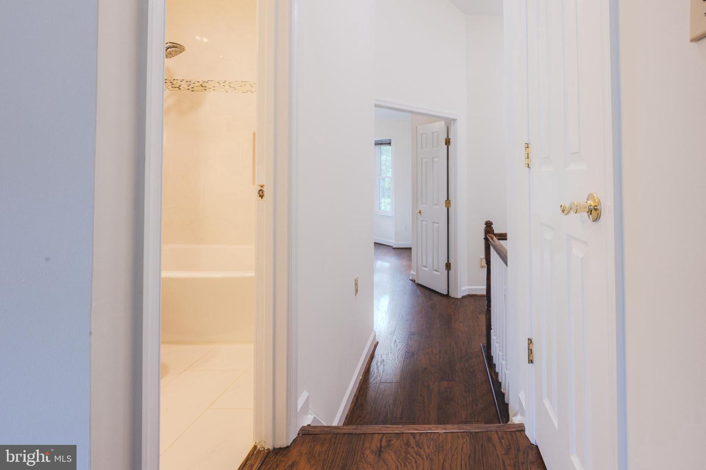 20540 WAKE TER, STERLING, Virginia 20165, 3 Bedrooms Bedrooms, ,3 BathroomsBathrooms,Residential,For sale,20540 WAKE TER,VALO2100708 MLS # VALO2100708