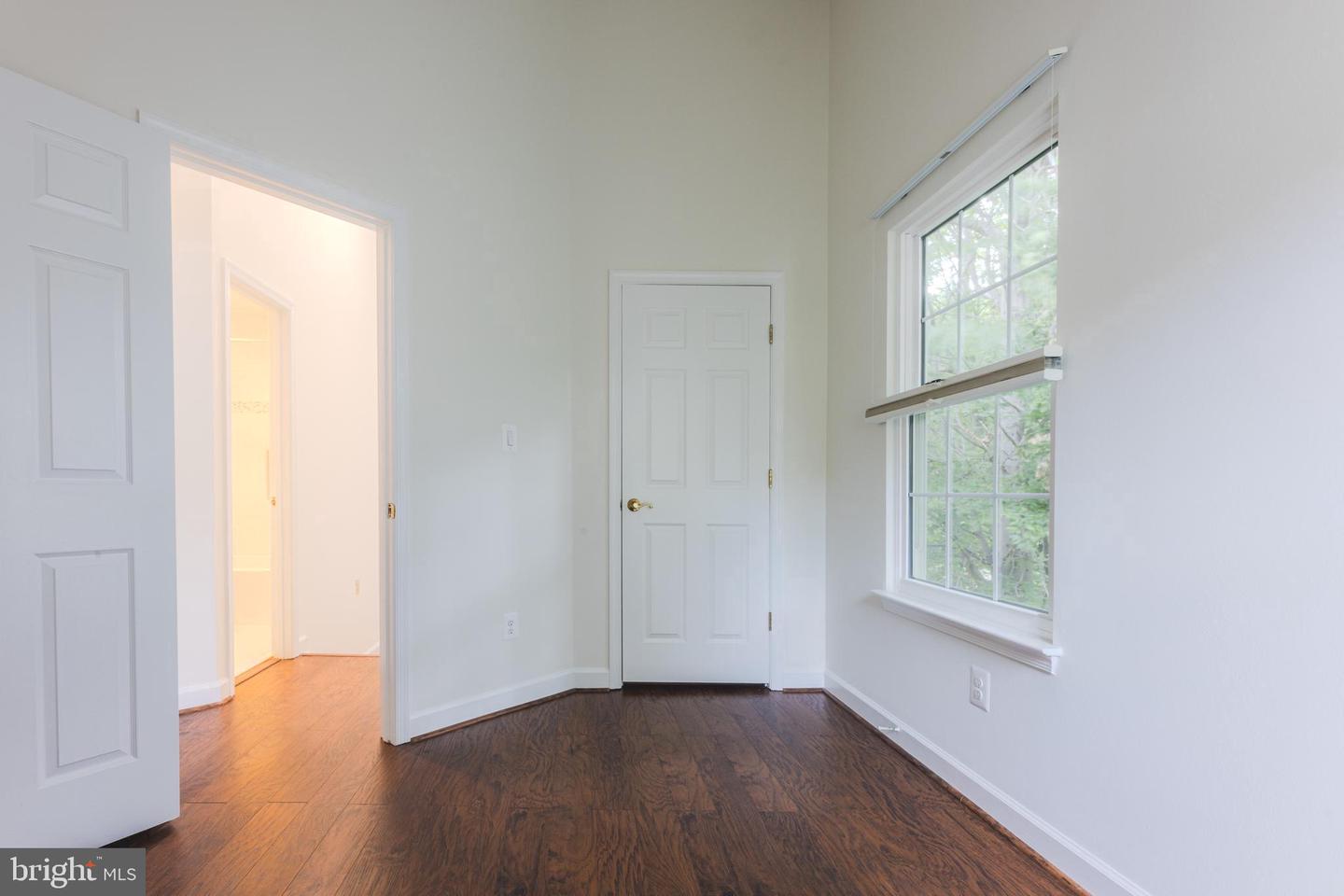20540 WAKE TER, STERLING, Virginia 20165, 3 Bedrooms Bedrooms, ,3 BathroomsBathrooms,Residential,For sale,20540 WAKE TER,VALO2100708 MLS # VALO2100708