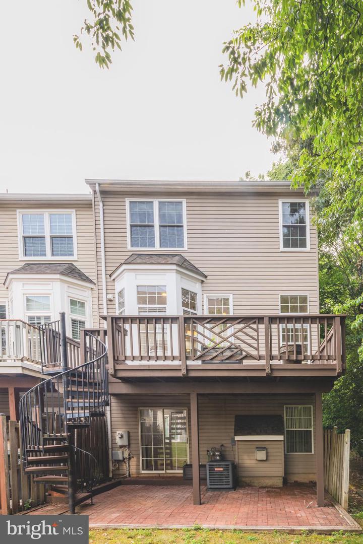 20540 WAKE TER, STERLING, Virginia 20165, 3 Bedrooms Bedrooms, ,3 BathroomsBathrooms,Residential,For sale,20540 WAKE TER,VALO2100708 MLS # VALO2100708
