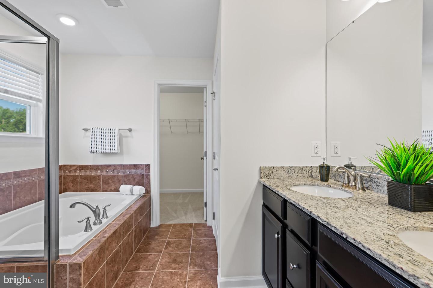 2307 SWEET PEPPERBRUSH LOOP, DUMFRIES, Virginia 22026, 4 Bedrooms Bedrooms, ,4 BathroomsBathrooms,Residential,For sale,2307 SWEET PEPPERBRUSH LOOP,VAPW2098178 MLS # VAPW2098178
