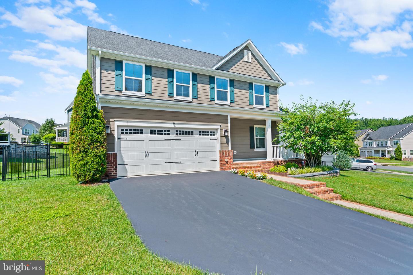 2307 SWEET PEPPERBRUSH LOOP, DUMFRIES, Virginia 22026, 4 Bedrooms Bedrooms, ,4 BathroomsBathrooms,Residential,For sale,2307 SWEET PEPPERBRUSH LOOP,VAPW2098178 MLS # VAPW2098178