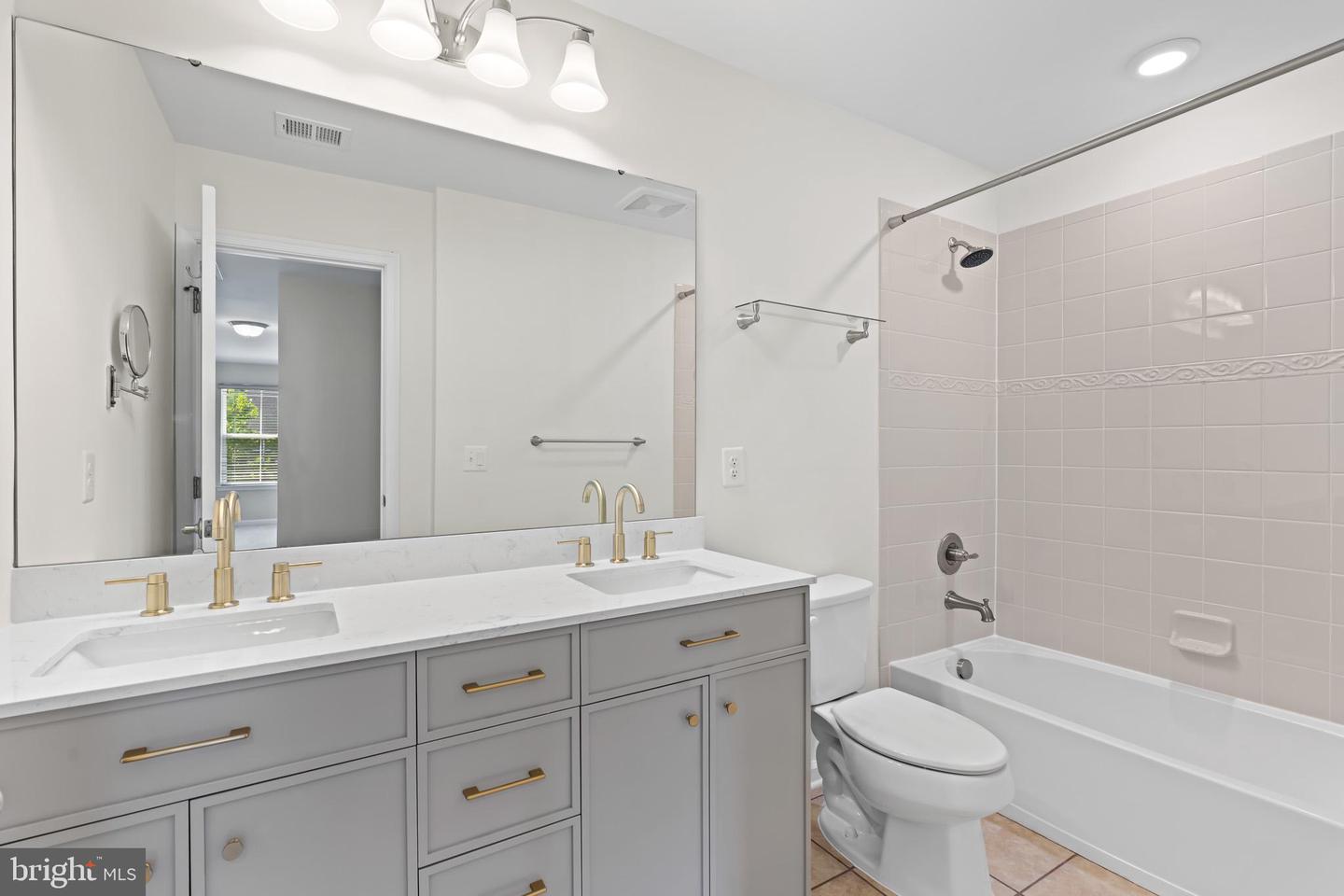 2307 SWEET PEPPERBRUSH LOOP, DUMFRIES, Virginia 22026, 4 Bedrooms Bedrooms, ,4 BathroomsBathrooms,Residential,For sale,2307 SWEET PEPPERBRUSH LOOP,VAPW2098178 MLS # VAPW2098178