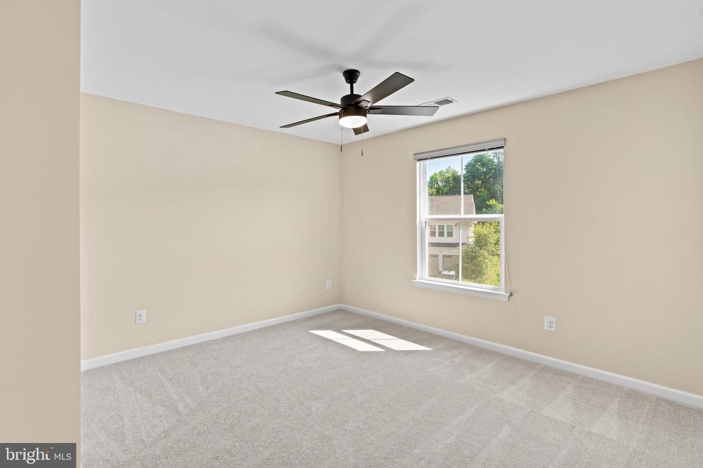 2307 SWEET PEPPERBRUSH LOOP, DUMFRIES, Virginia 22026, 4 Bedrooms Bedrooms, ,4 BathroomsBathrooms,Residential,For sale,2307 SWEET PEPPERBRUSH LOOP,VAPW2098178 MLS # VAPW2098178
